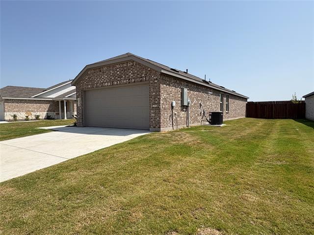 Building Photo - 2213 Neyland Dr
