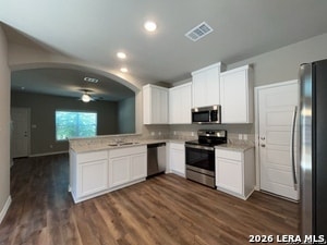 Building Photo - 2075 Silver Oaks