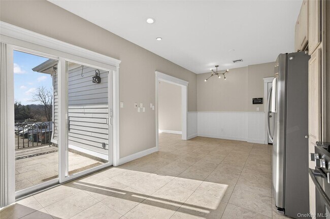 Building Photo - 24 Bayville Ave