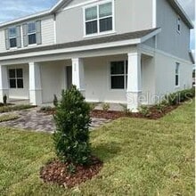 Building Photo - 650 Cheval Ln