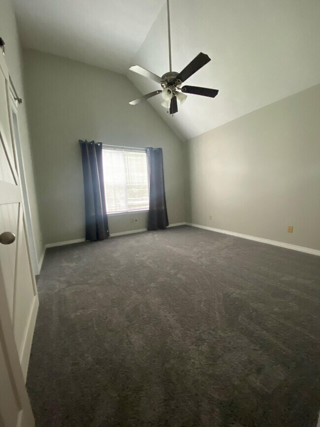 Building Photo - 2521 Georgetown Ln