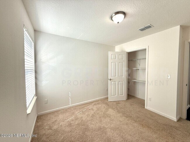 Building Photo - 8704 Lake George Cir W