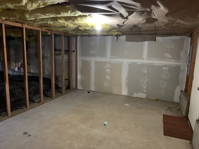 Building Photo - Wonderful Townhome in Browns Point with VI...