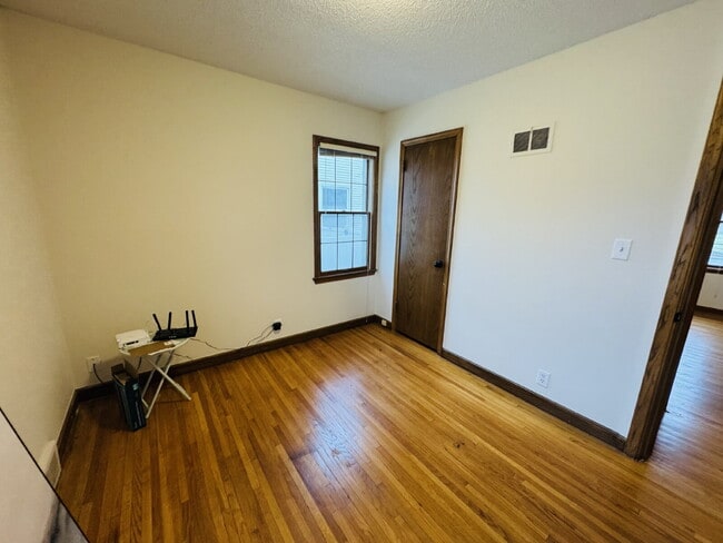 Building Photo - 6012 Logan Ave S