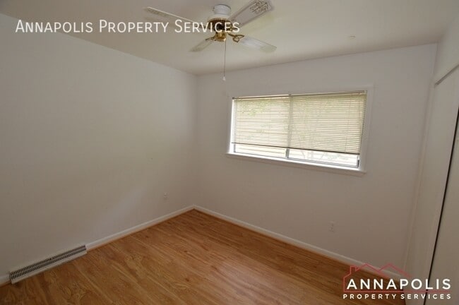 Building Photo - 1331 Linden Ave