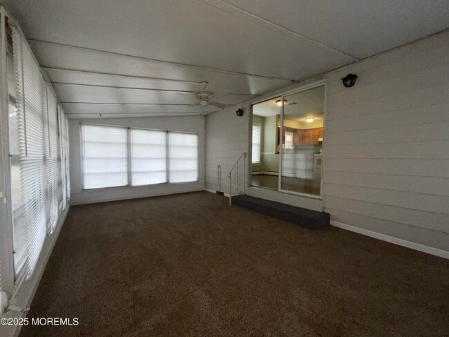 Building Photo - 554 Jamaica Blvd