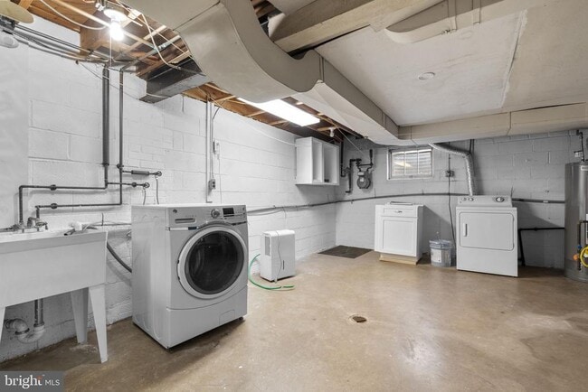 Building Photo - 5617 Knollwood Rd