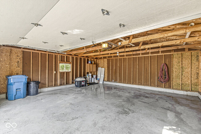 Building Photo - 5305 Evanston Ave