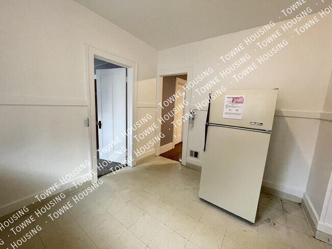 Building Photo - 640 Magee Ave