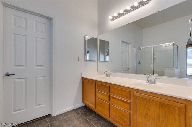 Building Photo - 254 Windsong Echo Dr