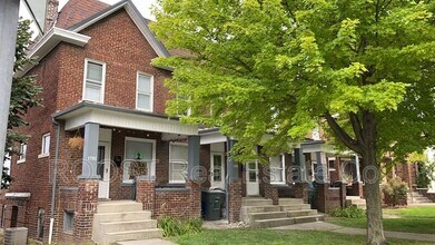 Building Photo - 1701-1707 N. Summit Street