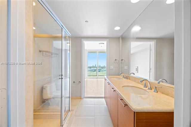 Building Photo - 50 Biscayne Blvd