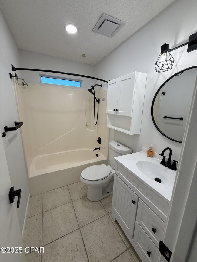 Building Photo - 7300 Sunset Ave