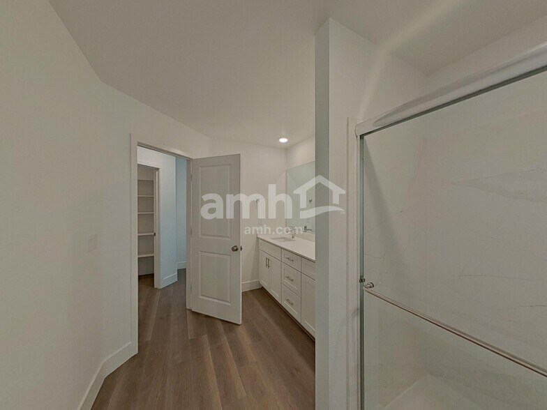 Building Photo - 5812 Fly Fisher St