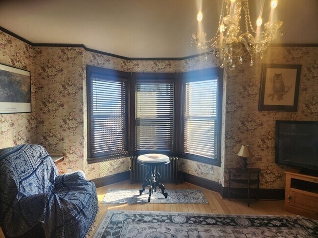 Building Photo - 15 Arlington St