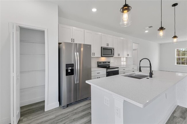 Building Photo - 3041 SW 168th Loop