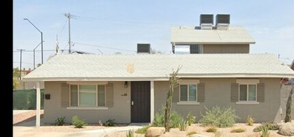 Building Photo - Newly Renovated 3 Bedroom, 2 Bath Home Available May!