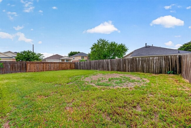 Building Photo - 17230 Hollow Sands Ct