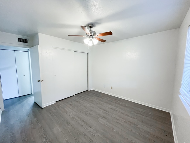 Building Photo - Atlantis Cove