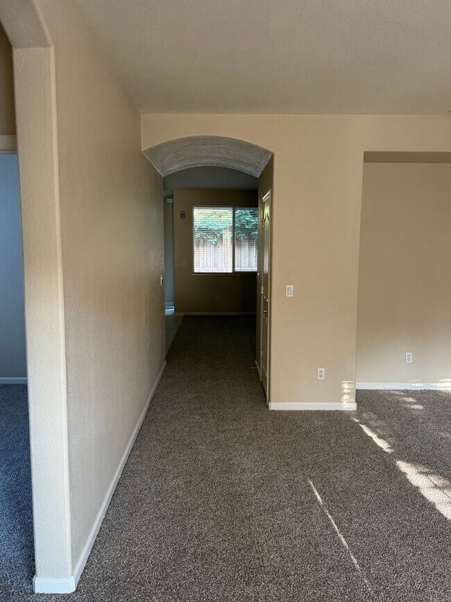 Building Photo - Ready To Move?