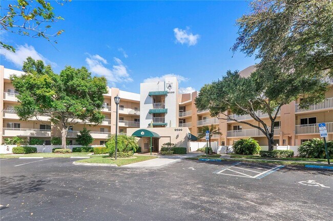 Building Photo - 9599 Weldon Cir