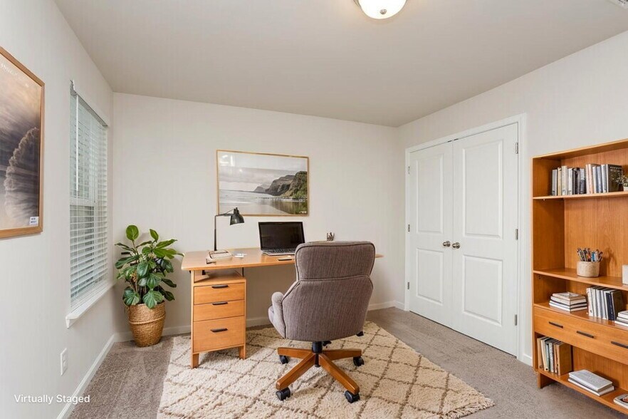 Building Photo - 1157 Sunny Lake Dr