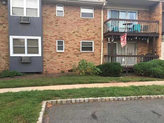 Building Photo - 521 Andria Ave