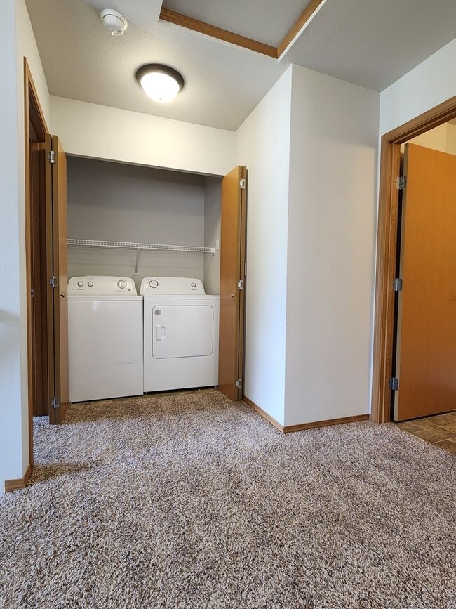 Building Photo - Cozy 3 Bedroom House!!! Ready For New Tena...