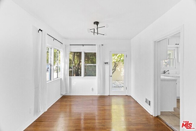 Building Photo - 6289 Commodore Sloat Dr