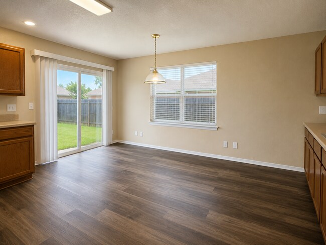 Building Photo - 10719 Shaenmeadow