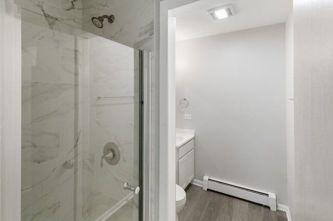 Building Photo - 711 S Milwaukee Ave