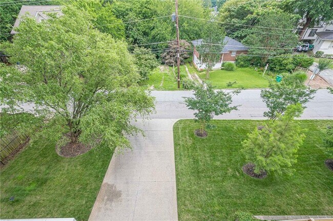 Building Photo - 2269 Briarwood Hills Dr NE