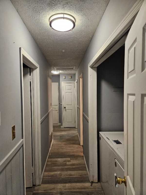 Building Photo - 4001 Piedmont Dr