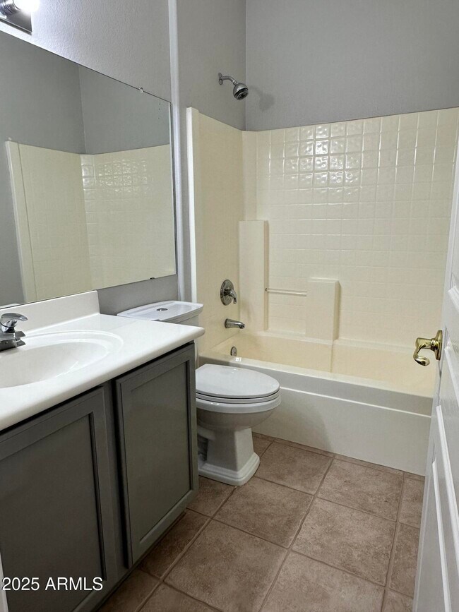 Building Photo - 8076 S Spur Trail Ct