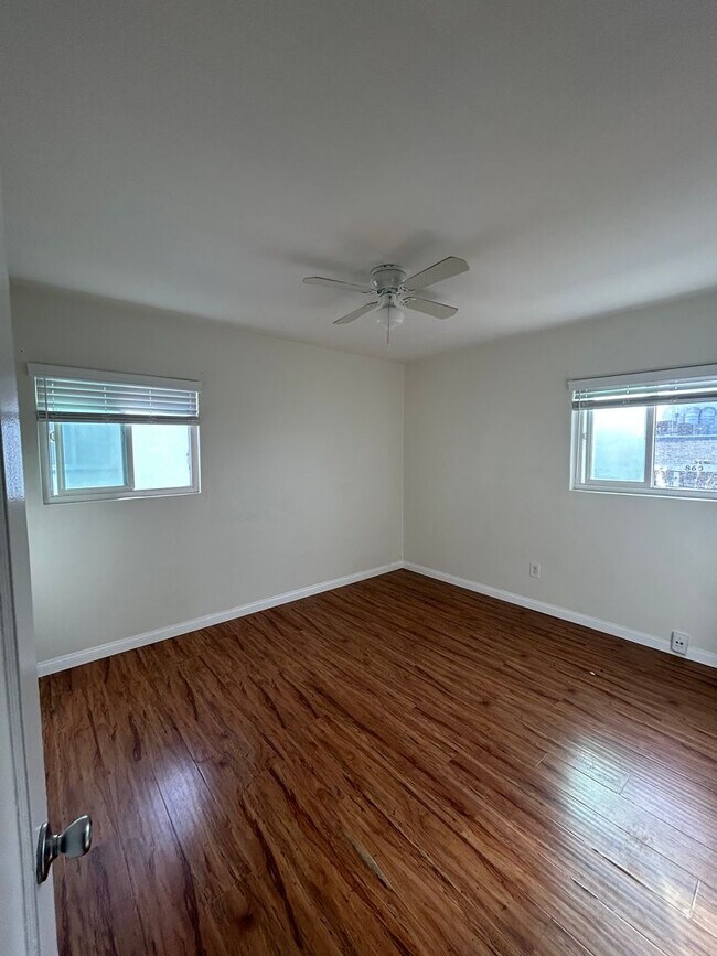 Building Photo - 841-845 Felspar Street