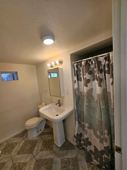 Building Photo - 61080 Azania Ave