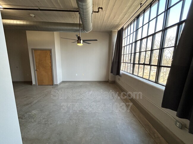 Building Photo - 8125 Michigan Ave