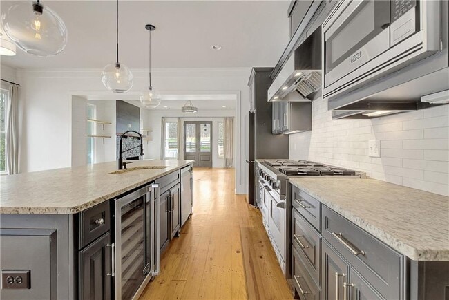 Building Photo - 10559 Serenbe Ln