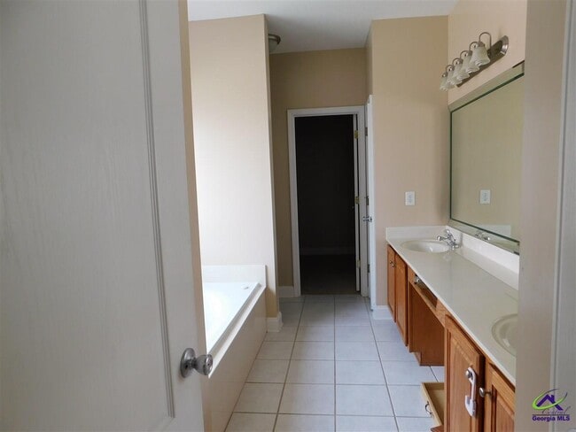 Building Photo - 714 Bay Laurel Cir