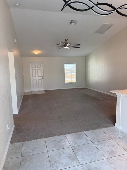 Living room - 2120 NW 18th Ave
