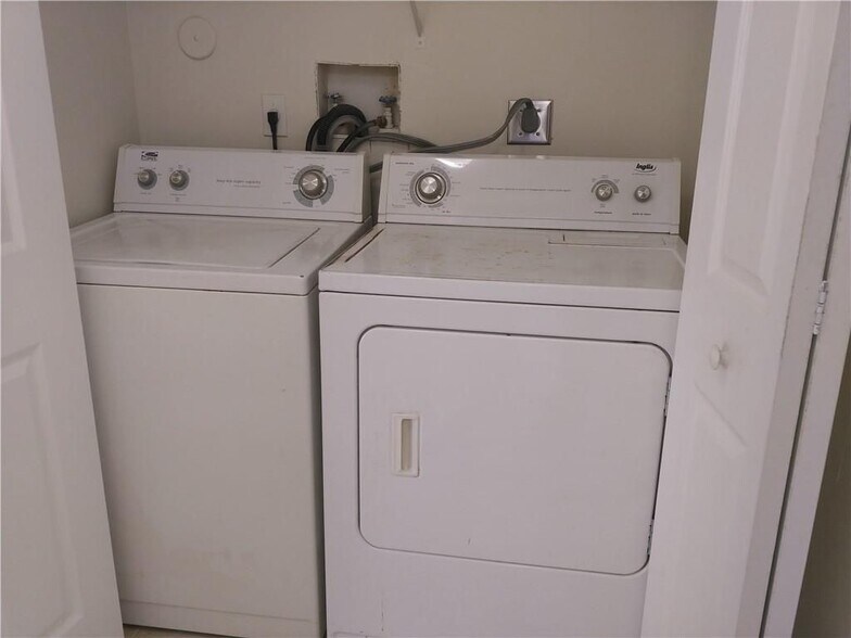 Building Photo - 705 NW 91st Terrace