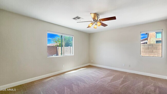 Building Photo - 25673 W Northern Lights Way