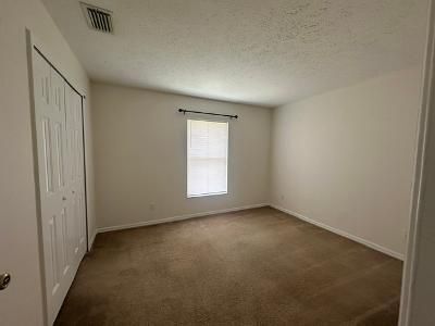 Building Photo - 5525 NW North Lundy Cir