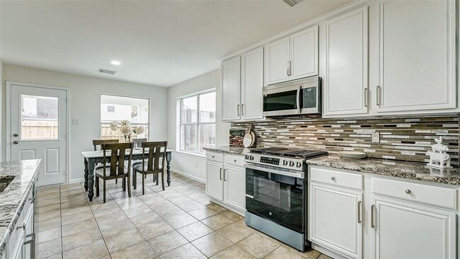 Building Photo - 1905 Vineyard Hill Ct