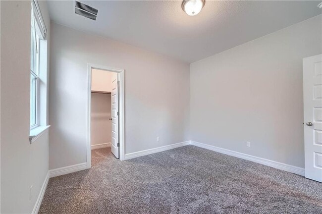 Building Photo - 133 White Steppe Way