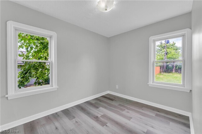 Building Photo - 4461 W 137th St