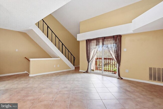 Building Photo - 4016 Barry Ct