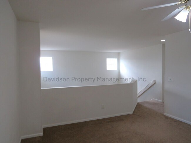 Building Photo - Beautiful 3-Bedroom House in Eastern Colorado Springs