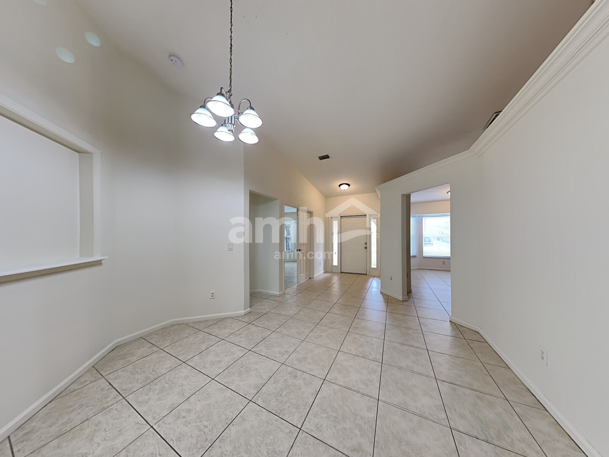 Building Photo - 1009 SW Alcantarra Blvd