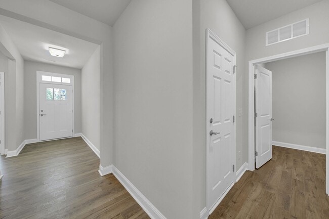 Building Photo - Beautiful 3 Bed 2 Bath Home In Monroe